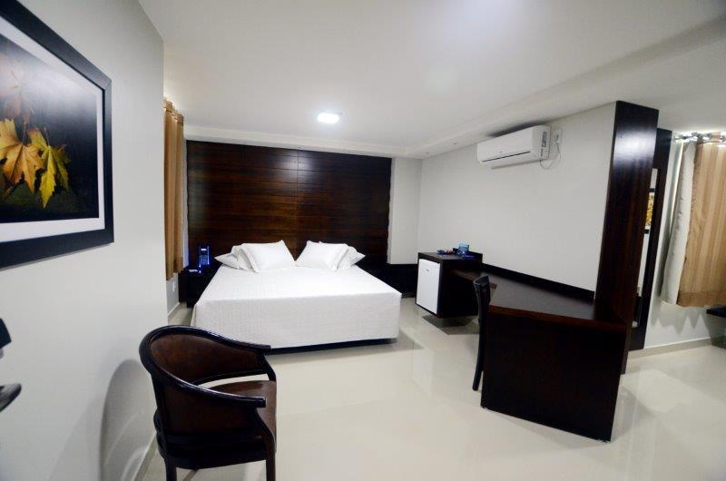 Vermont Plaza Hotel Unai Luaran gambar